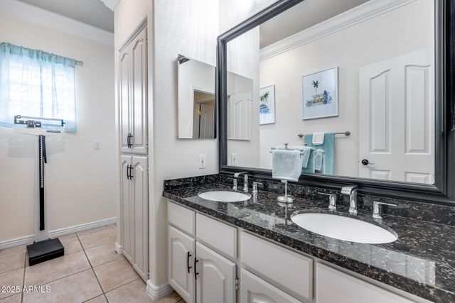 4637 W MISTY WILLOW Lane, Glendale, AZ 85310