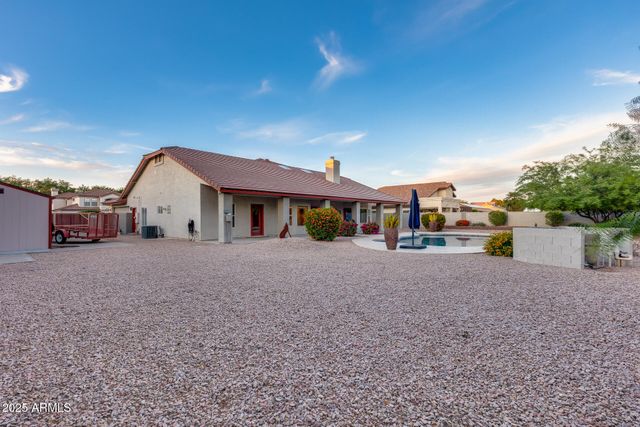 4637 W MISTY WILLOW Lane, Glendale, AZ 85310