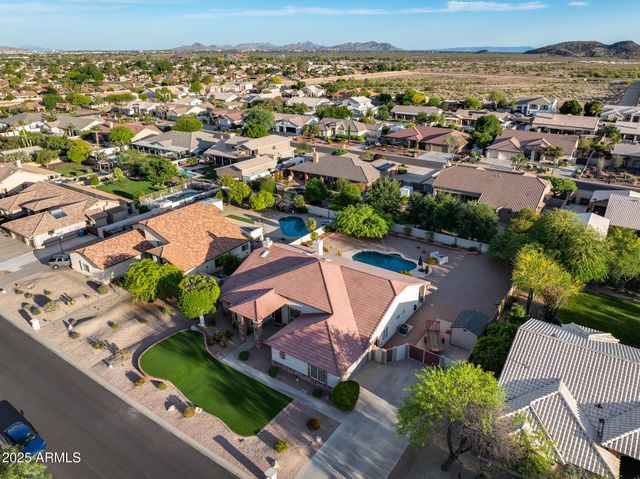 4637 W MISTY WILLOW Lane, Glendale, AZ 85310