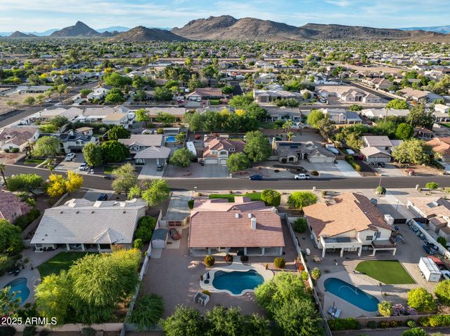 4637 W MISTY WILLOW Lane, Glendale, AZ 85310