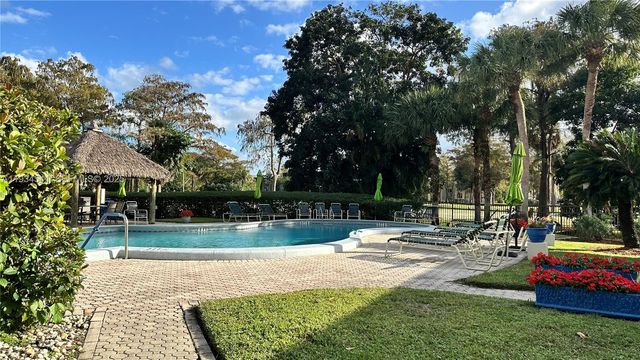 6200 NW 44th St 208, Lauderhill, FL 33319