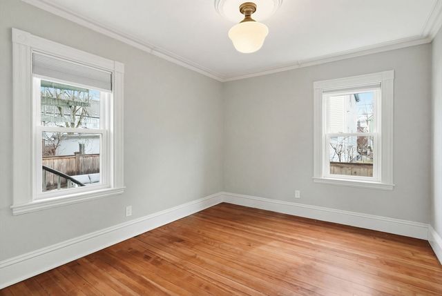 5 Glendale Ave 5, Somerville, MA 02144