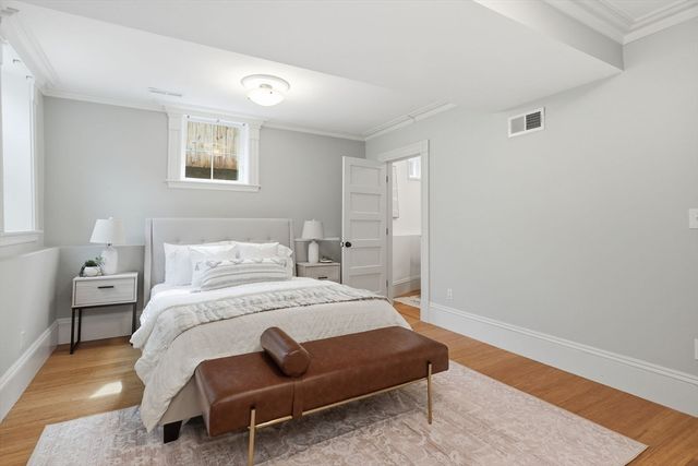 5 Glendale Ave 5, Somerville, MA 02144