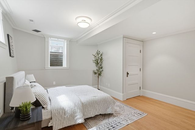 5 Glendale Ave 5, Somerville, MA 02144