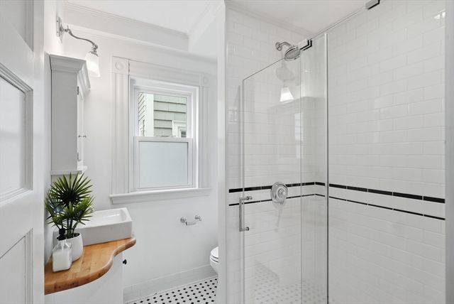 5 Glendale Ave 5, Somerville, MA 02144