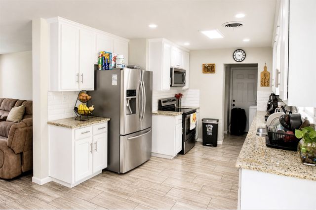 8408 Monmouth Drive, Fort Worth, TX 76116