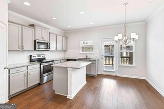 1736 Liberty Parkway NW, Atlanta, GA 30318