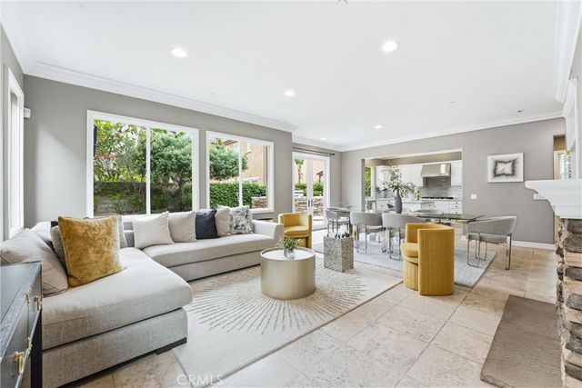 3381 Corte Cassis, Costa Mesa, CA 92626
