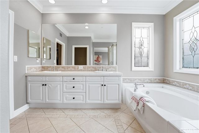 3381 Corte Cassis, Costa Mesa, CA 92626
