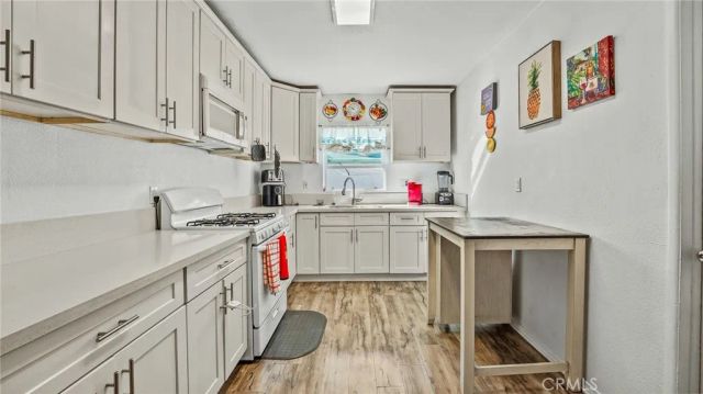 6546 Foster Bridge Blvd, Bell Gardens, CA 90201