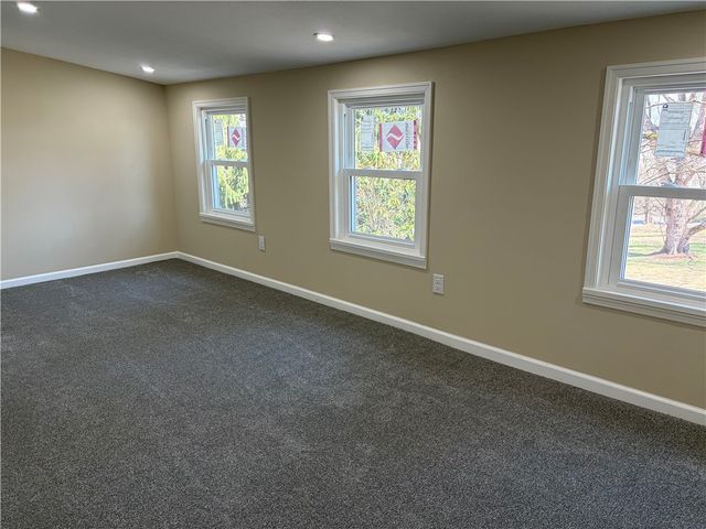 345 Garvin Rd, Finleyville, PA 15332