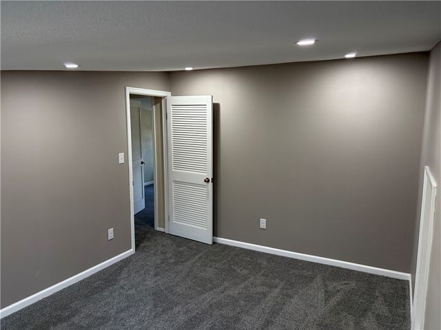 345 Garvin Rd, Finleyville, PA 15332