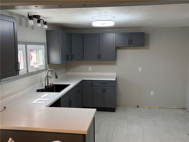 345 Garvin Rd, Finleyville, PA 15332