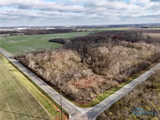9966 Roachton Road, Perrysburg, OH 43551