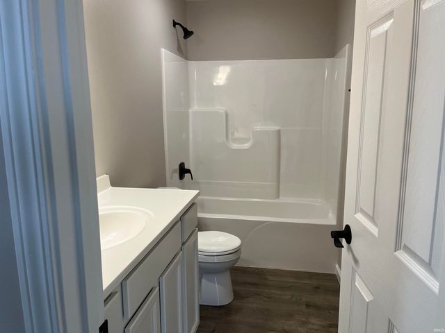 450 Mallard Circle, Chandler, IN 46710