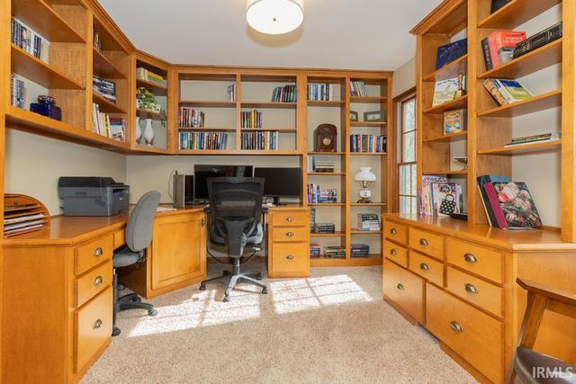 2322 Huffman Road, Boonville, IN 47601