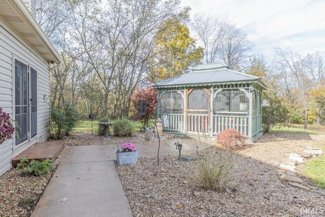 2322 Huffman Road, Boonville, IN 47601