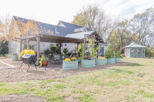 2322 Huffman Road, Boonville, IN 47601