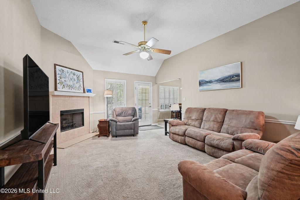 9102 Travis Drive, Olive Branch, MS 38654 — photo 5
