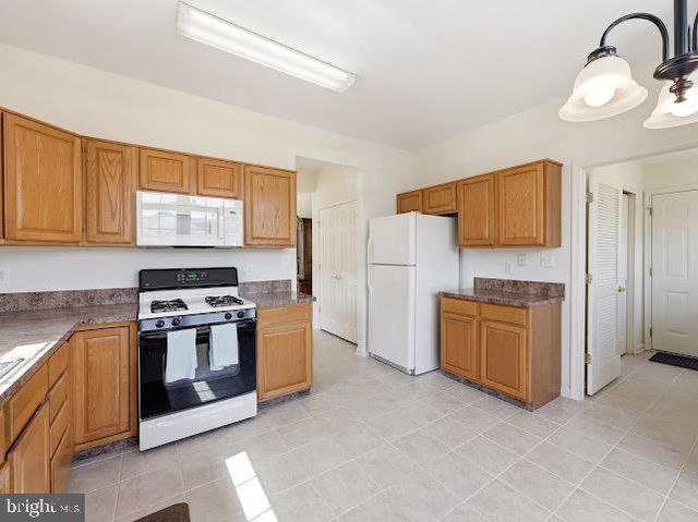 539 RIVIERA DR, Williamstown, NJ 08094