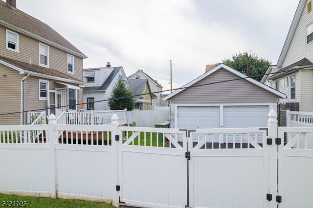 1715 Dill Ave, Linden City, NJ 07036