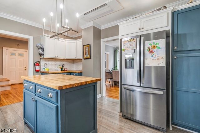 1715 Dill Ave, Linden City, NJ 07036