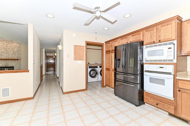 12405 North LANE, New Berlin, WI 53151