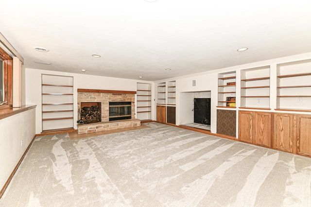 12405 North LANE, New Berlin, WI 53151