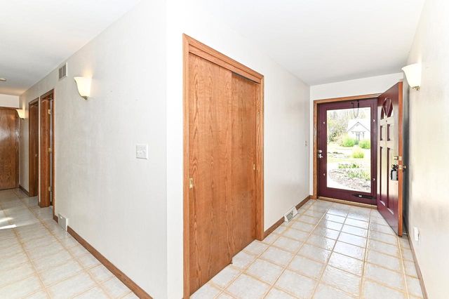 12405 North LANE, New Berlin, WI 53151