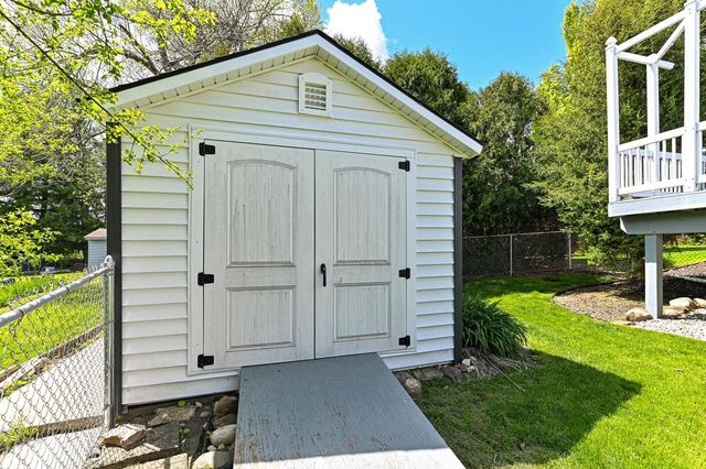 12405 North LANE, New Berlin, WI 53151