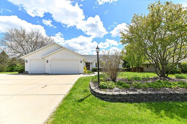 12405 North LANE, New Berlin, WI 53151