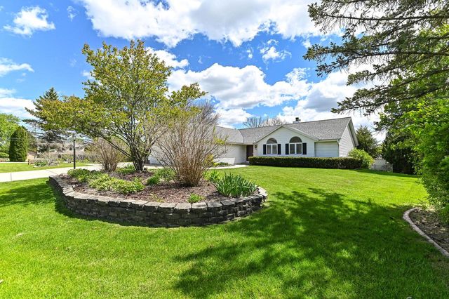 12405 North LANE, New Berlin, WI 53151