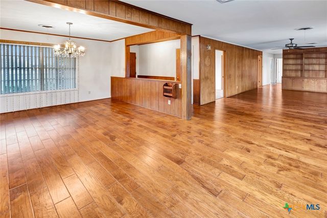 711 Northgate Road, Victoria, TX 77904