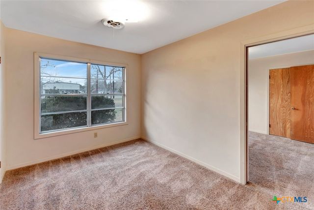 711 Northgate Road, Victoria, TX 77904