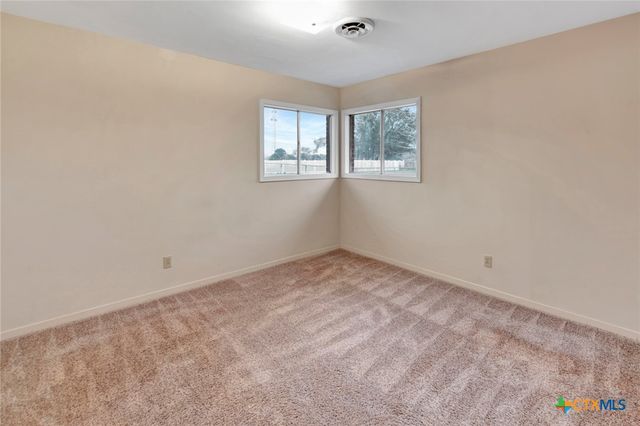 711 Northgate Road, Victoria, TX 77904