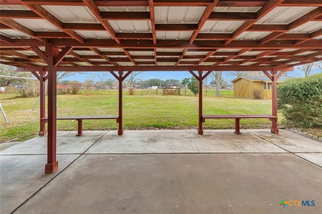 711 Northgate Road, Victoria, TX 77904
