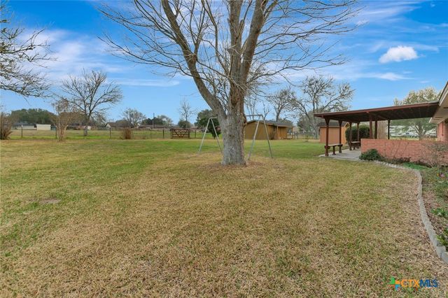 711 Northgate Road, Victoria, TX 77904