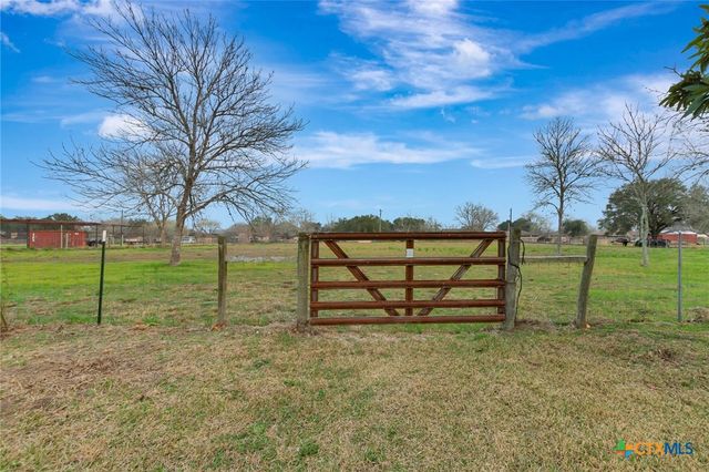 711 Northgate Road, Victoria, TX 77904