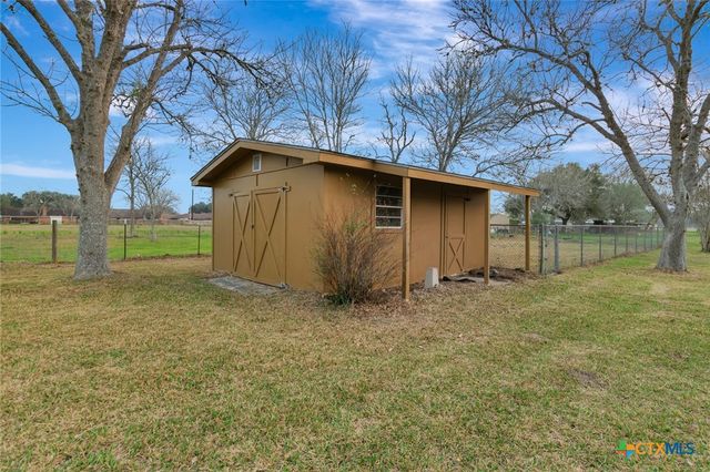 711 Northgate Road, Victoria, TX 77904