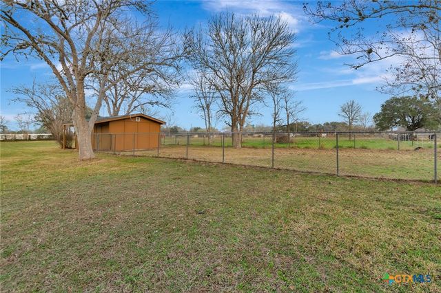 711 Northgate Road, Victoria, TX 77904