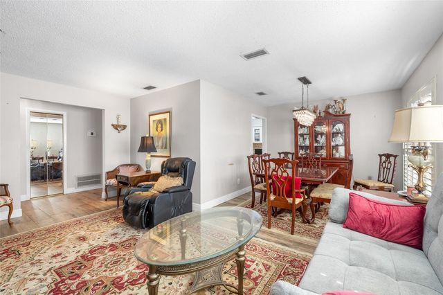 7001 TWELVE OAKS BOULEVARD, Tampa, FL 33634