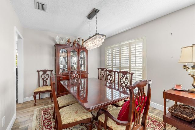 7001 TWELVE OAKS BOULEVARD, Tampa, FL 33634