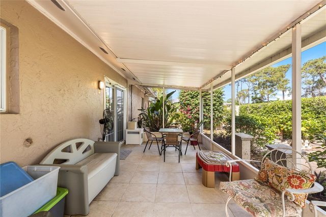 7001 TWELVE OAKS BOULEVARD, Tampa, FL 33634