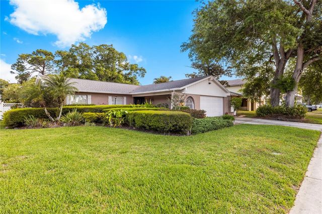 7001 TWELVE OAKS BOULEVARD, Tampa, FL 33634