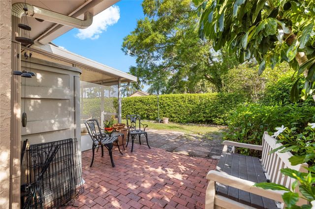 7001 TWELVE OAKS BOULEVARD, Tampa, FL 33634