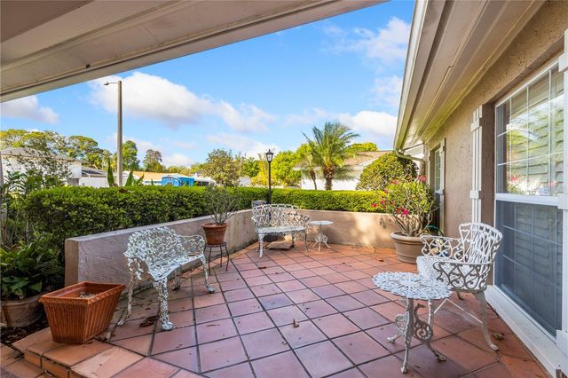 7001 TWELVE OAKS BOULEVARD, Tampa, FL 33634