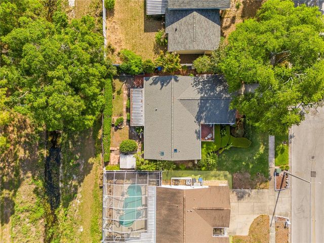 7001 TWELVE OAKS BOULEVARD, Tampa, FL 33634