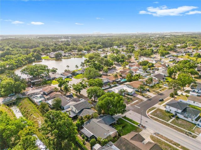 7001 TWELVE OAKS BOULEVARD, Tampa, FL 33634