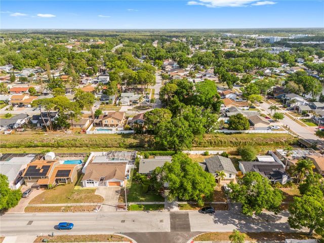 7001 TWELVE OAKS BOULEVARD, Tampa, FL 33634