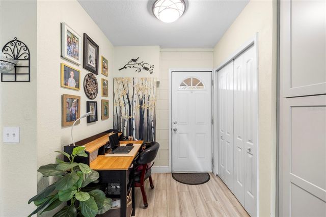 7001 TWELVE OAKS BOULEVARD, Tampa, FL 33634